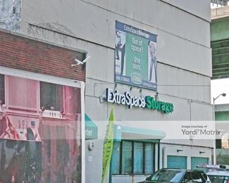 Photo 2 of Extra Space Storage - 945 Zerega Avenue, Bronx, NY
