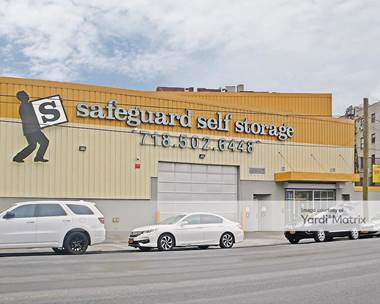 Storage Units for Rent available at 1112 East Tremont Avenue, Bronx, NY 10460