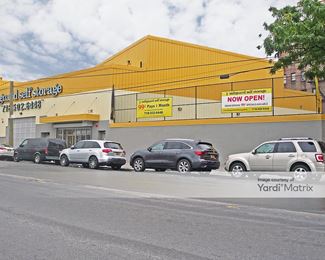 Photo 4 of Safeguard Self Storage - 1112 East Tremont Avenue, Bronx, NY