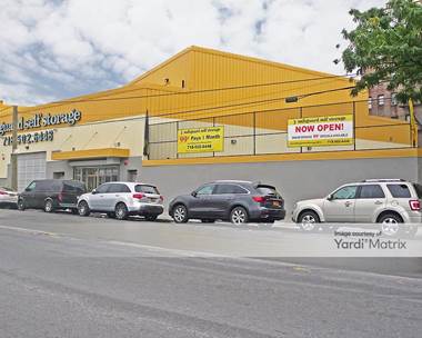 Storage Units for Rent available at 1112 East Tremont Avenue, Bronx, NY 10460