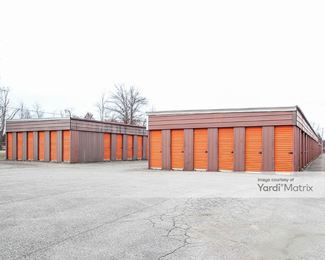 Photo 3 of 2-M Tractor Storage Dumpster - 960 South Preston Hwy, Shepherdsville, KY