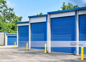 Photo 2 of Extra Space Storage - 1713 1/2 East 10th Street, Jeffersonville , IN