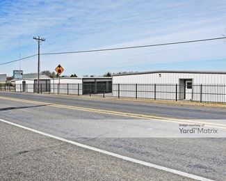 Photo 3 of Complete Self Storage - 3800 FM 744, Corsicana, TX