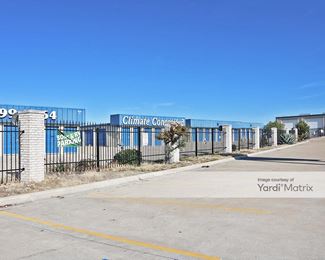 Photo 4 of Right Space Storage - 4601 East Rancier Avenue, Killeen, TX