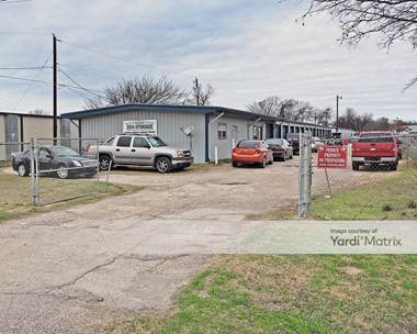 Storage Units for Rent available at 4300 Bellmead Drive, Waco, TX 76705