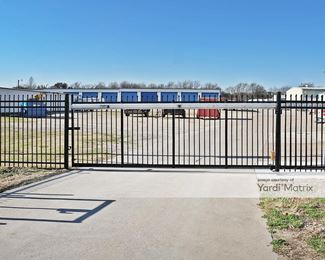 Photo 2 of HGS Self Storage - 605 North Hewitt Drive, Hewitt, TX