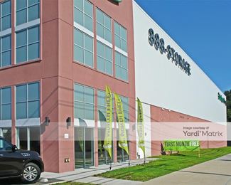 Photo 2 of Extra Space Storage - 3450 Baychester Avenue, Bronx, NY