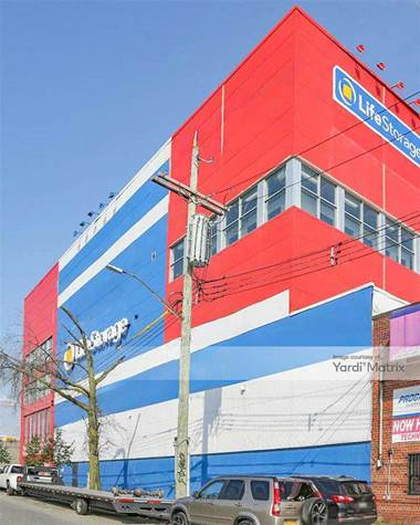 Storage Units for Rent available at 2325 Hollers Avenue, Bronx, NY 10475
