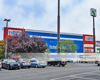Photo 3 of CubeSmart Self Storage - 2325 Hollers Avenue, Bronx, NY