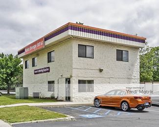 Photo 1 of Public Storage - 440 Tolland Turnpike, Manchester, CT