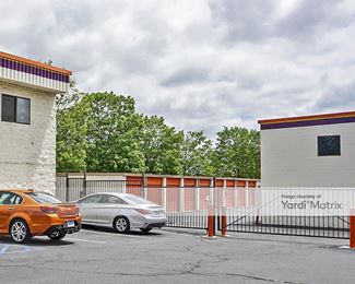 Photo 2 of Public Storage - 440 Tolland Turnpike, Manchester, CT