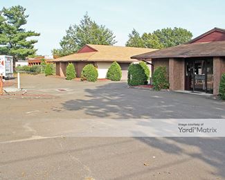Photo 1 of iStorage - 52 North Plains Industrial Road, Wallingford, CT