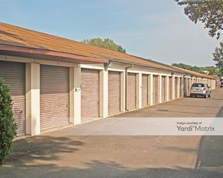 Photo 2 of iStorage - 52 North Plains Industrial Road, Wallingford, CT