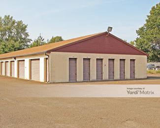 Photo 3 of iStorage - 52 North Plains Industrial Road, Wallingford, CT