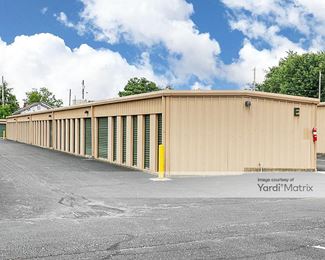 Photo 3 of Storage Rentals of America - 455 East Main Street, Richmond, KY
