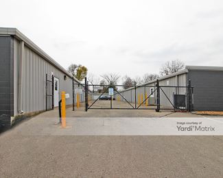 Photo 2 of Space Center Storage - 755 Newtown Pike, Lexington, KY