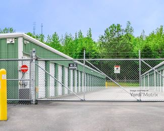 Photo 3 of First Choice Storage - 300 Industrial Blvd, Jasper, TN