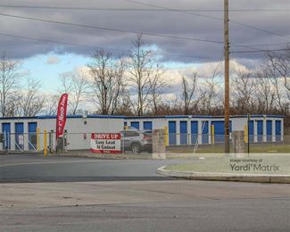 Photo 3 of iStorage - 845 North US -15, Dillsburg, PA