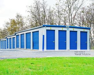 Photo 4 of iStorage - 845 North US -15, Dillsburg, PA