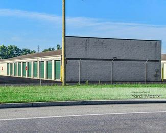 Photo 3 of Prime Storage - 5160 East Trindle Road, Mechanicsburg, PA