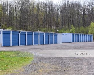 Photo 3 of Wayne Store-Lock - 6900 Route 31 East Road, Newark, NY