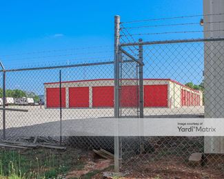 Photo 4 of iStorage - 745 Highway 231, Laceys Spring, AL