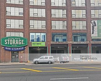 Photo 2 of Extra Space Storage - 36-02 Northern Blvd, Long Island City, NY