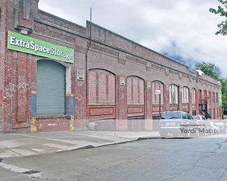 Photo 2 of Extra Space Storage - 3240 Bronx Blvd, Bronx, NY