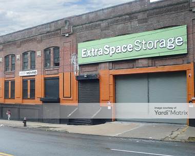 Storage Units for Rent available at 3240 Bronx Blvd, Bronx, NY 10467
