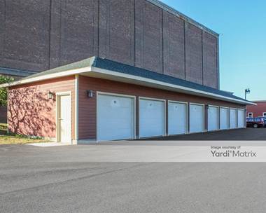 Storage Units for Rent available at 1 Broadway Self Storage, Albany, NY 12204