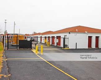 Photo 2 of StorageMart - 750 Winchester Road, Lexington, KY
