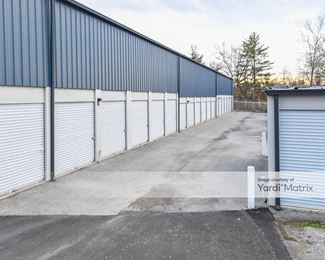 Photo 2 of LocalStorage - 811 Oakmont Lane, Frankfort, KY