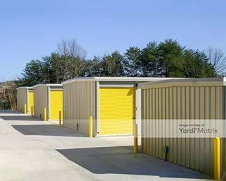 Photo 4 of Extra Space Storage - 5027 Hixson Pike, Hixson, TN