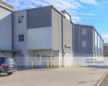 Storage Units for Rent available at 1380 Broad Street, Chattanooga, TN 37402