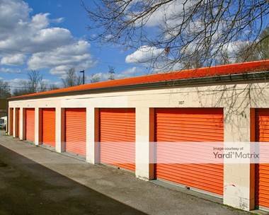 Storage Units for Rent available at 8111 East Brainerd Road, Chattanooga, TN 37421