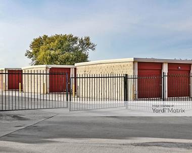 Storage Units for Rent available at 1953 Frankford Road East, Carrollton, TX 75007