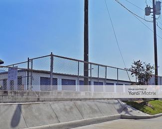 Photo 4 of Out O- Space Storage - 13038 US-301, Dade City, FL