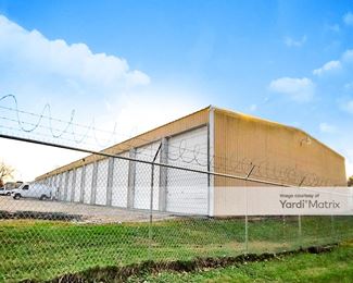 Photo 4 of Alief Westwood Storage - 9219 Boone Road, Houston, TX