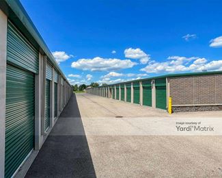 Photo 2 of StorSafe - 11200 Kiley Drive, Huntley, IL