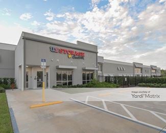Photo 1 of US Storage Centers - 3050 South Highway 27, Clermont, FL