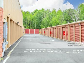 Photo 2 of Extra Space Storage - 550 Monmouth Road, Millstone Township, NJ