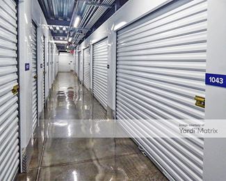 Photo 5 of Store Space Self Storage - 1820 Kings Avenue, Jacksonville, FL