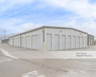 Photo 2 of UpLift Self Storage - 600 Gyrfalcon Court, Windsor, CO
