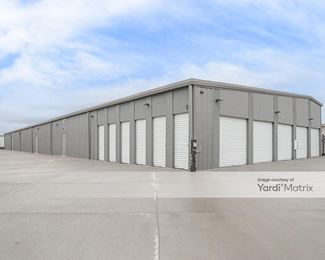 Photo 3 of UpLift Self Storage - 600 Gyrfalcon Court, Windsor, CO