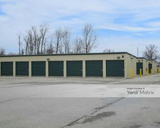 Photo 2 of Extra Space Storage - 7407 Greenwood Road, Louisville, KY