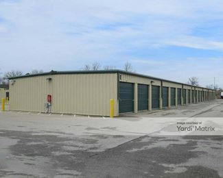 Photo 4 of Extra Space Storage - 7407 Greenwood Road, Louisville, KY