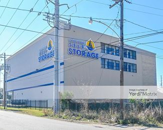 Photo 2 of CubeSmart Self Storage - 301 Paris Avenue, Metairie, LA