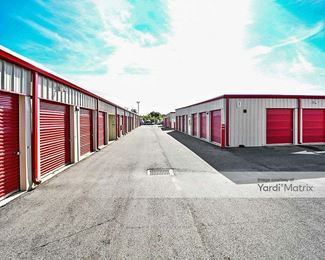 Photo 3 of Midgard Self Storage - 6615 North Church Avenue, Mulberry, FL