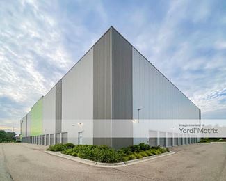 Photo 4 of iStorage - 1031 Albion Avenue, Schaumburg, IL