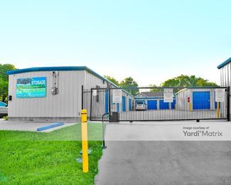 Photo 3 of Lakeside Storage - 3521 Elm Grove Road, Rowlett, TX